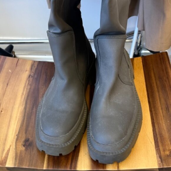 Zara Rain Boots - Picture 2 of 4